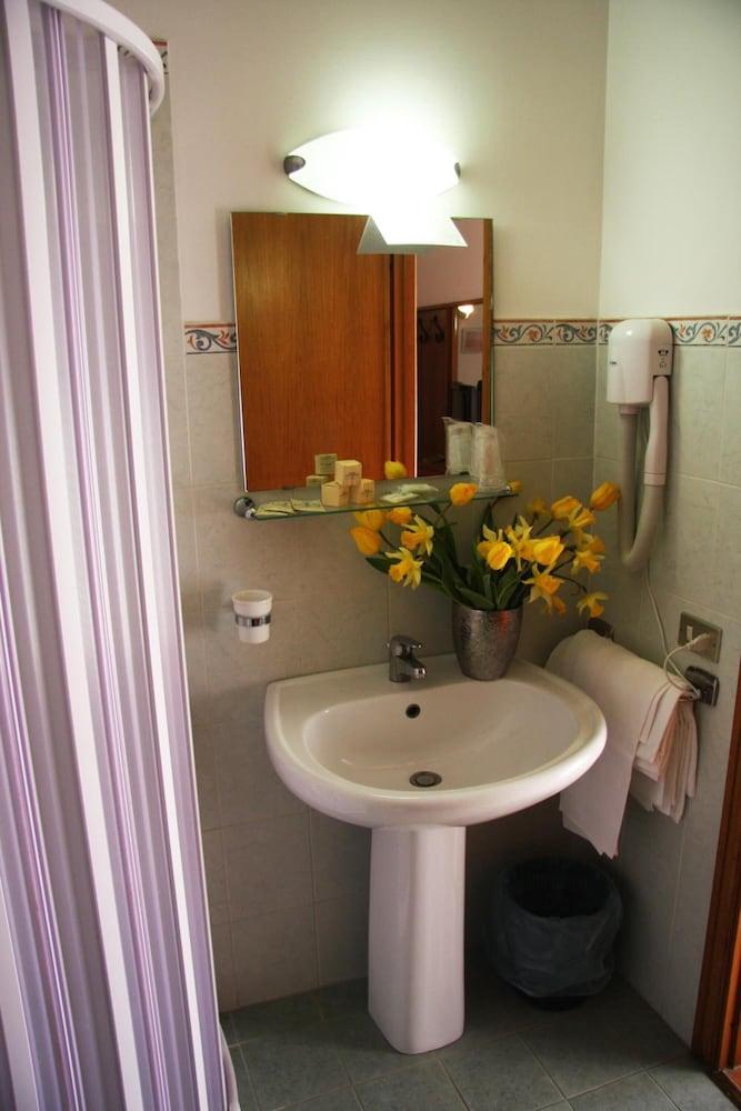 Hotel Los Angeles Assisi Eksteriør bilde