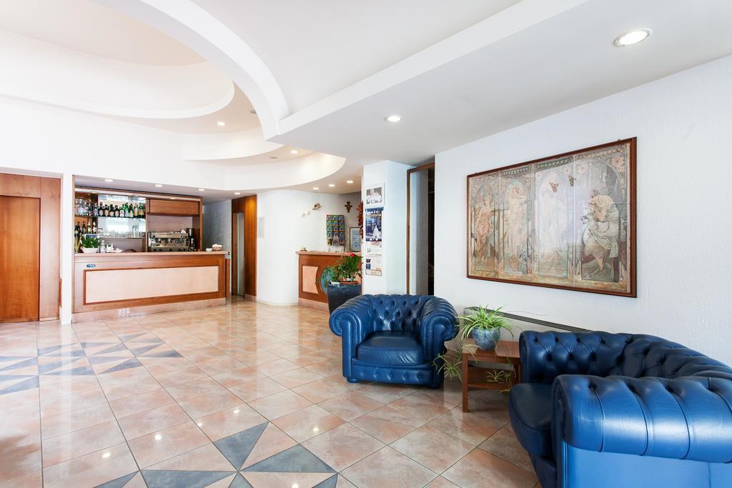 Hotel Los Angeles Assisi Eksteriør bilde